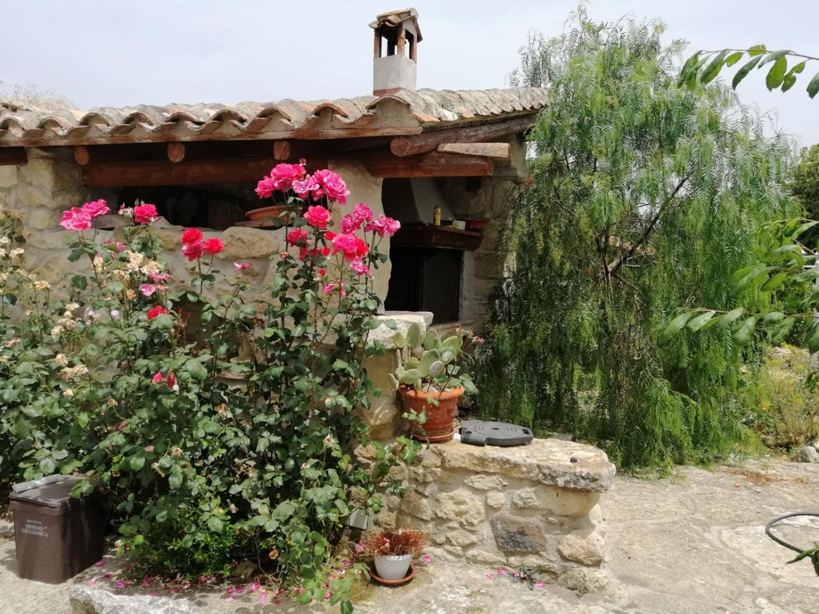 Casa Di Pietra Villa Usellus Exterior photo